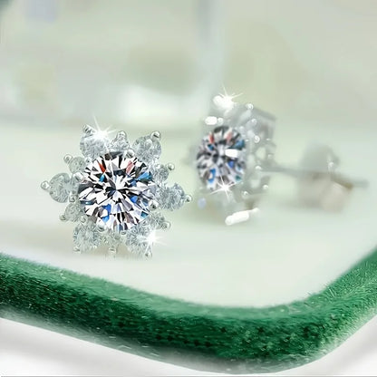 2Pcs Fashion Snowflake Zircon Earrings